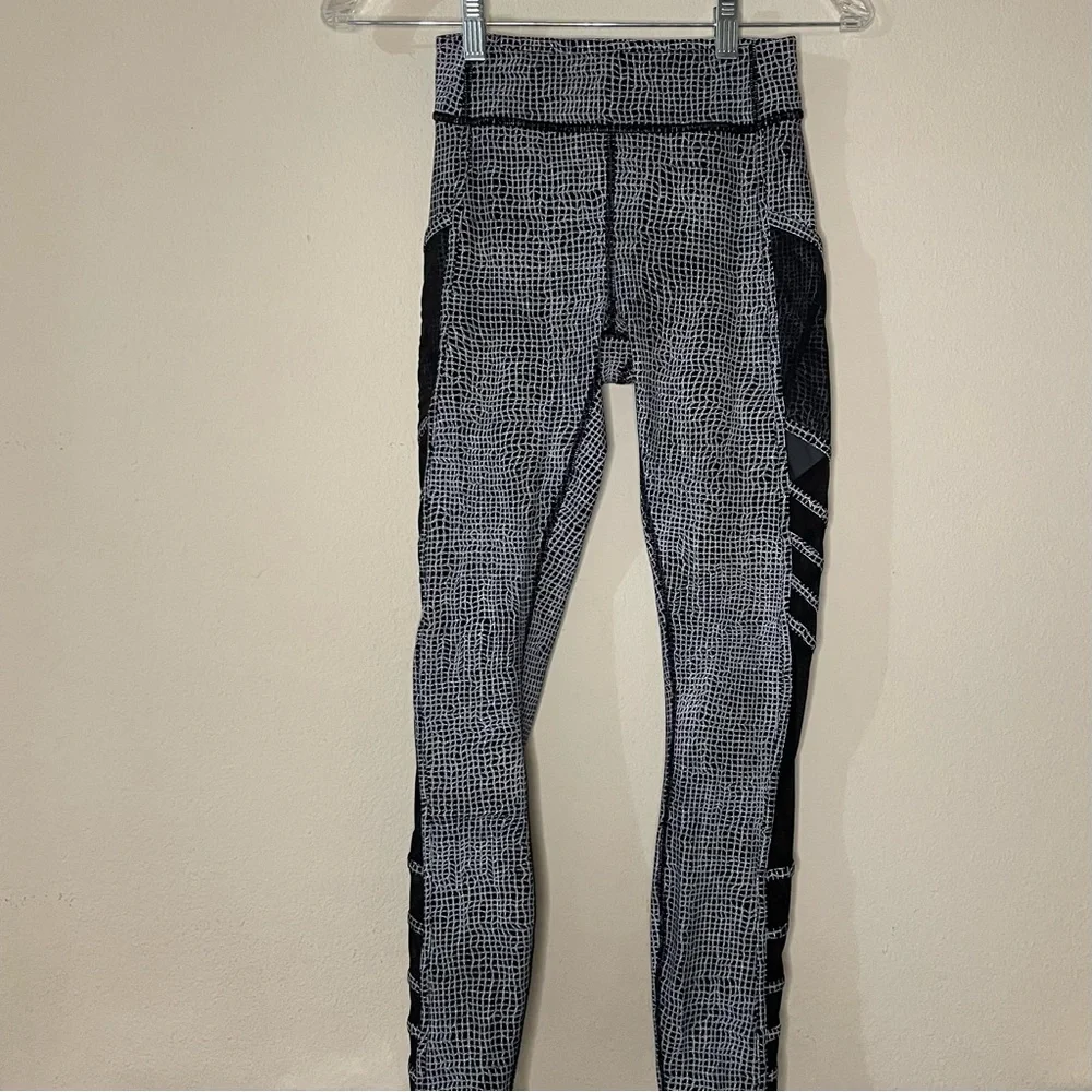 Women’s‎ Lululemon Wild and Free Tight leggings